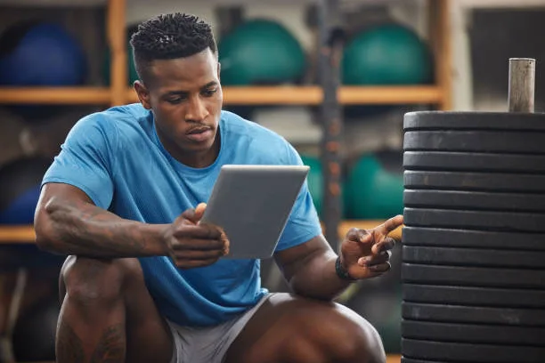 Data-driven personal trainer designing lab-driven workouts for men